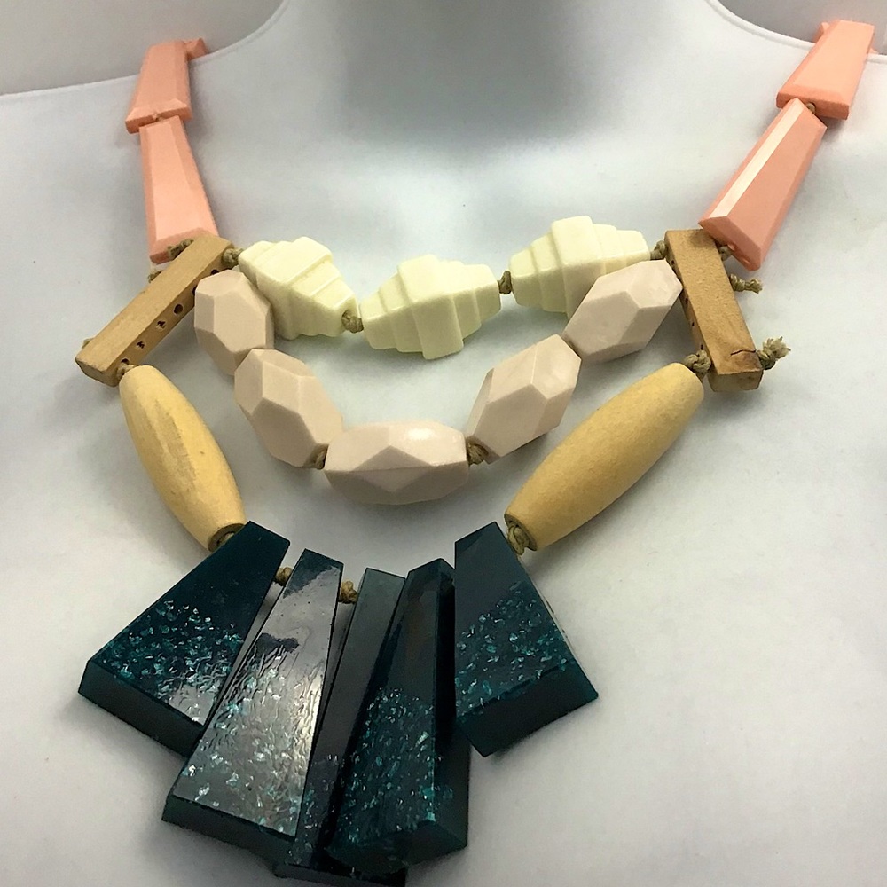 Gorgeous Geometric Statement Necklace